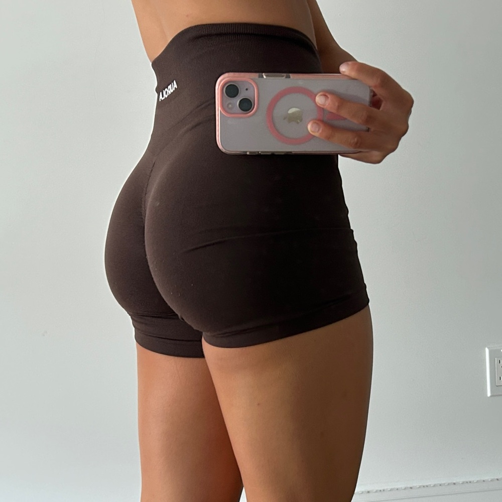 AUROLA GYM SHORTS(bought on Amazon)